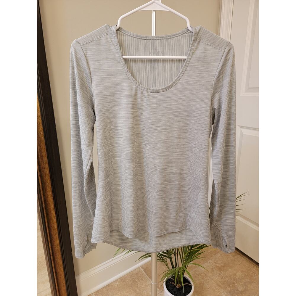 Athleta Light Grey Space Dye Long Sleeve Shirt